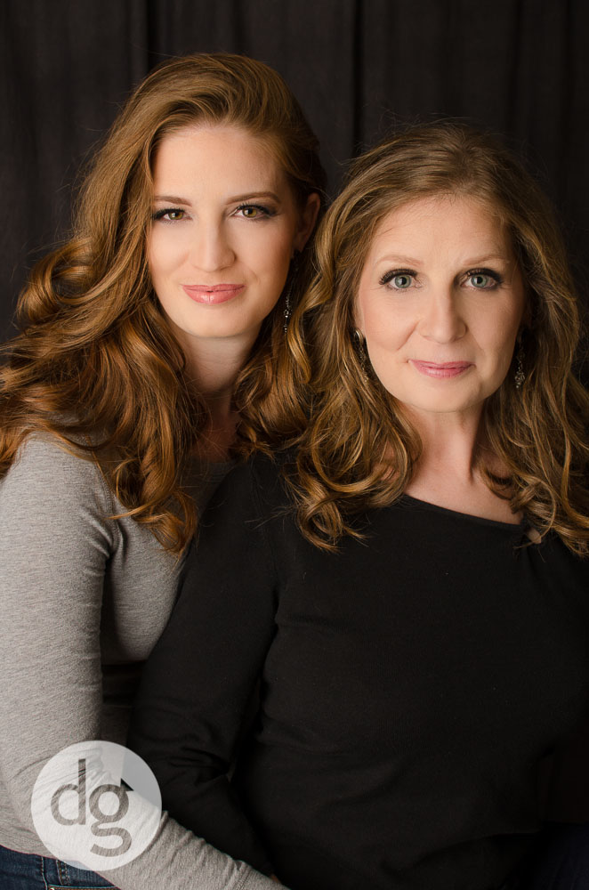 Glamour Mother And Daughter Portrait Photography 4197